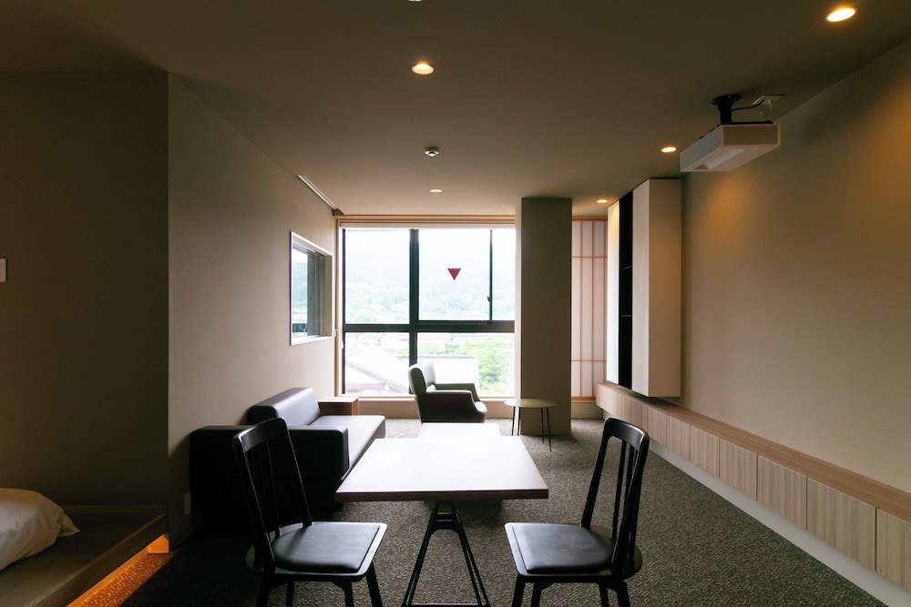 Premium Modern Japanese-Western-style twinRoom with Open-air Bath "Asatsuyu photo 3
