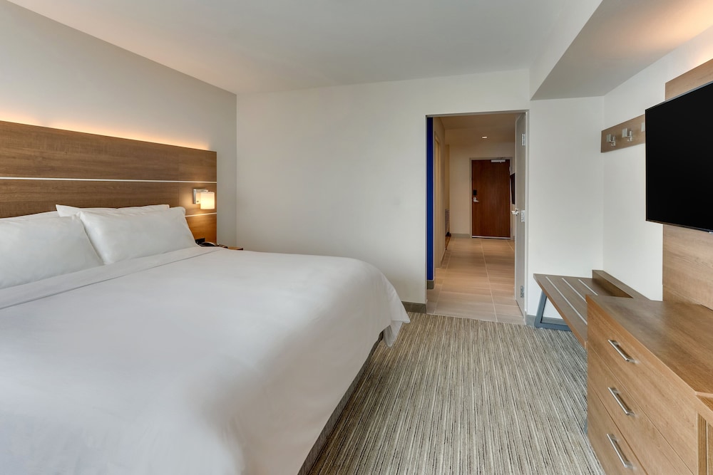 Suite, 1 Bedroom, Accessible Bathtub (Mobility) photo 2