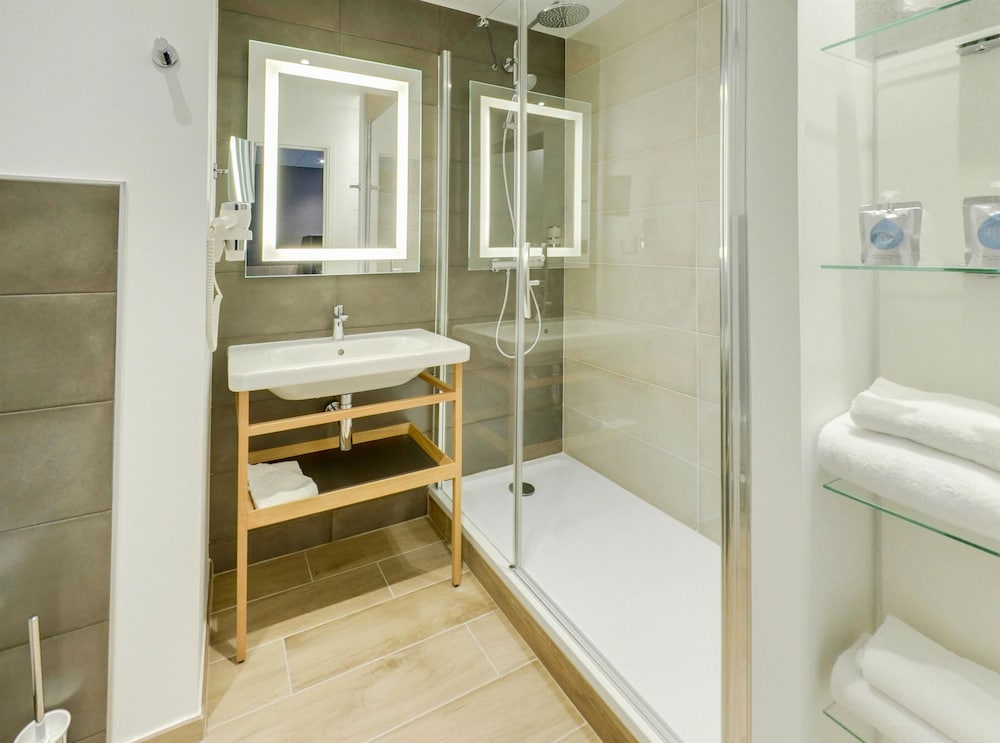 Superior Room, 2 Twin Beds - Photo 6