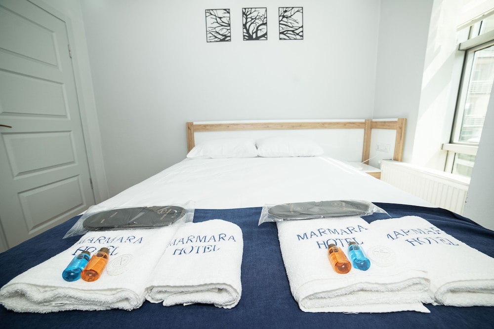 Standard Triple Room - Photo 7