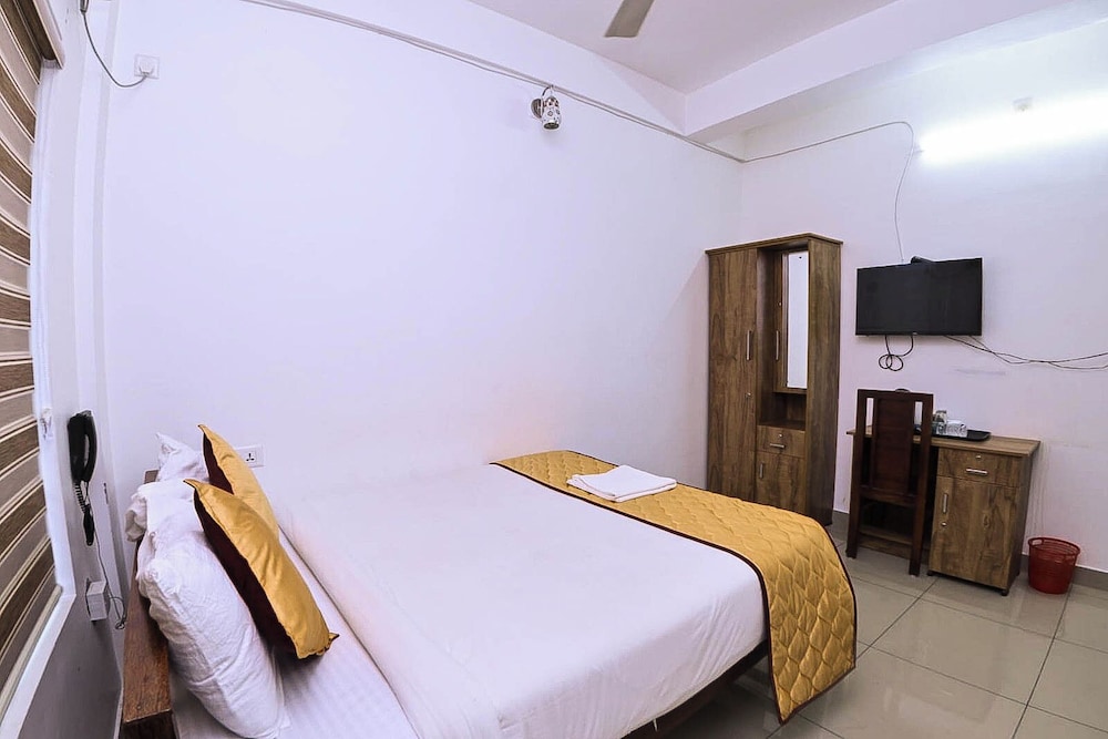 Standard Double Room, City View photo 2