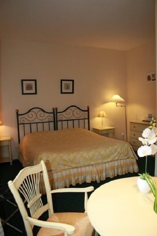 Double Room (Bouton D'Or) photo 1
