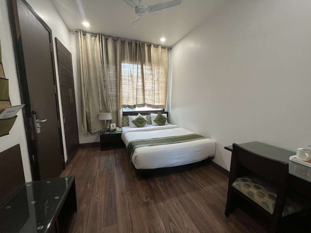 Deluxe Double or Twin Room - Photo 33