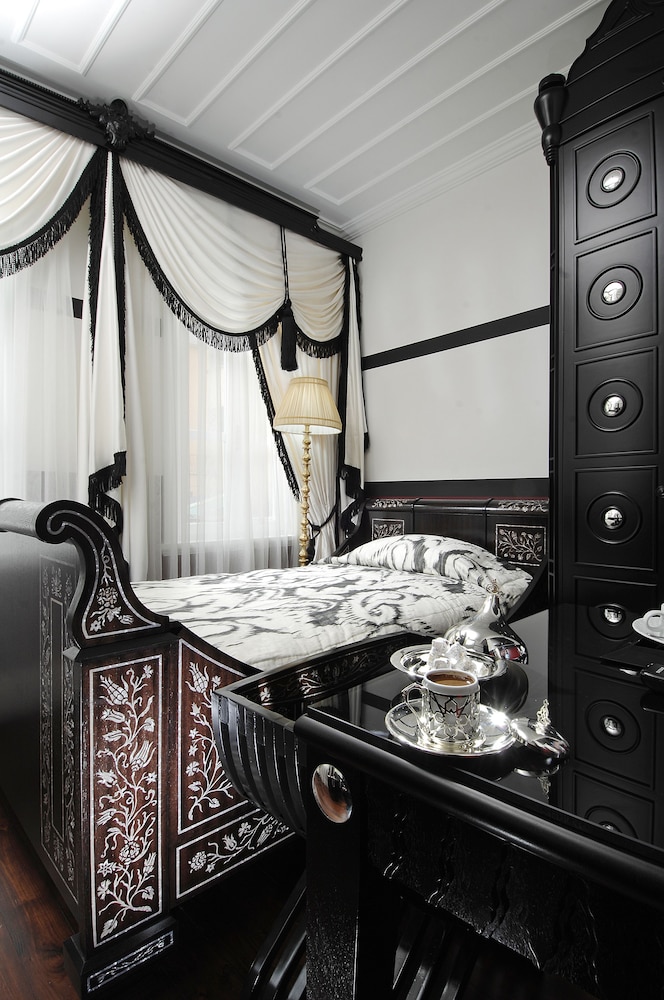 Economy Double Room Single Use photo 2