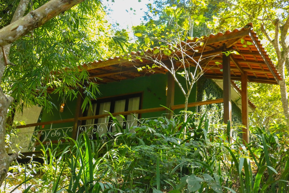 Romantic Double Room, 1 Double Bed, Private Bathroom, Garden Area photo 2
