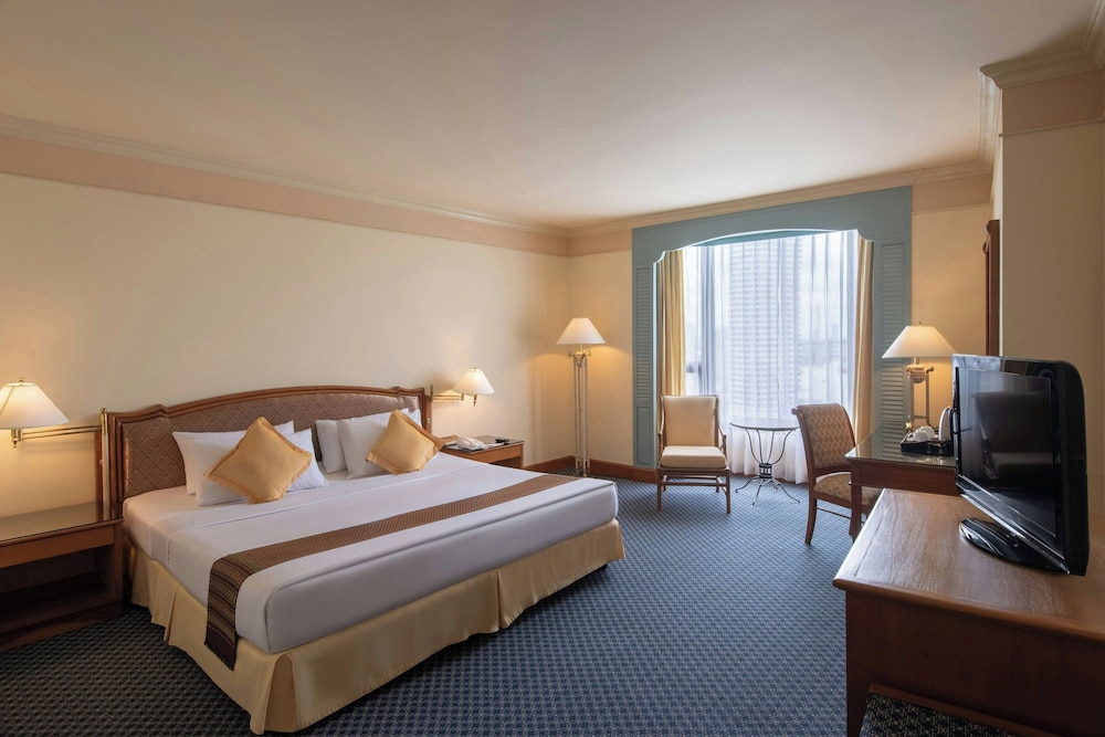 Standard Room, 1 King Bed, River View