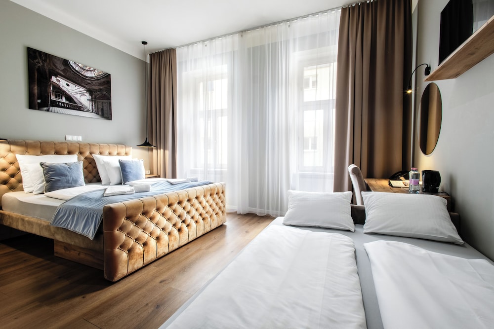 Superior Quadruple Room