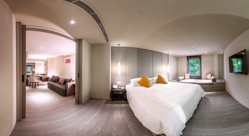 Danfeng Suite (For 4 Guests) photo 2