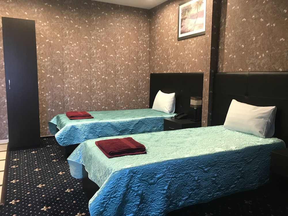 Standard Twin Room photo 1