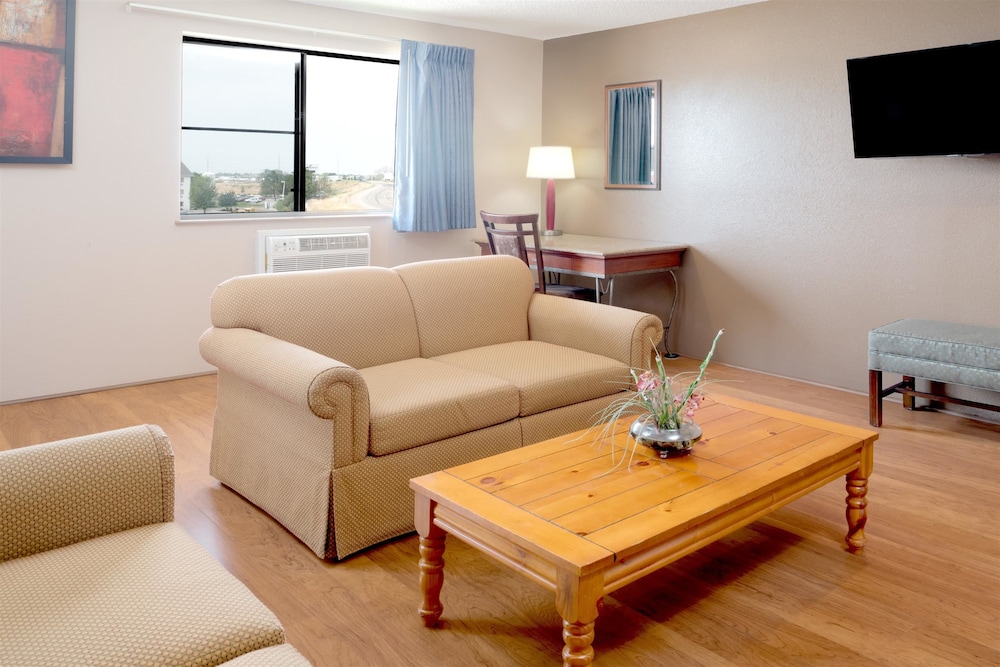 Studio Suite, 1 King Bed with Sofa bed, Non Smoking, Refrigerator - Photo 10