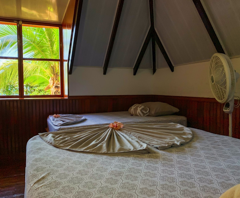 Bungalow, Air conditioning, Sea View photo 2