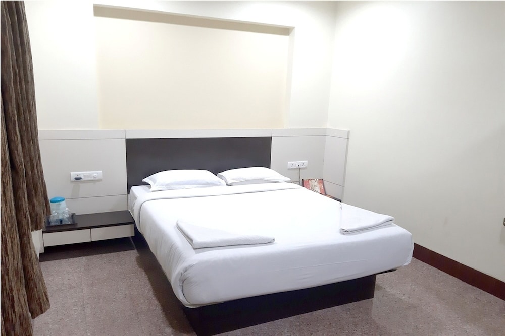 Standard Double or Twin Room photo 2