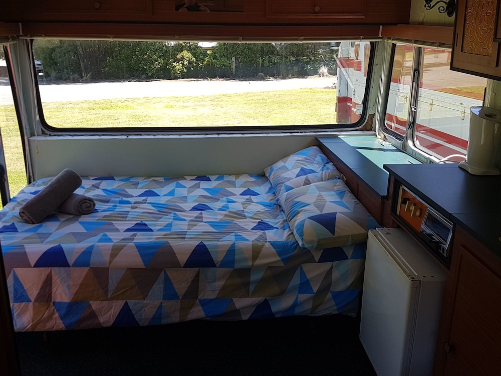Caravan (Shared Bathroom) photo 2