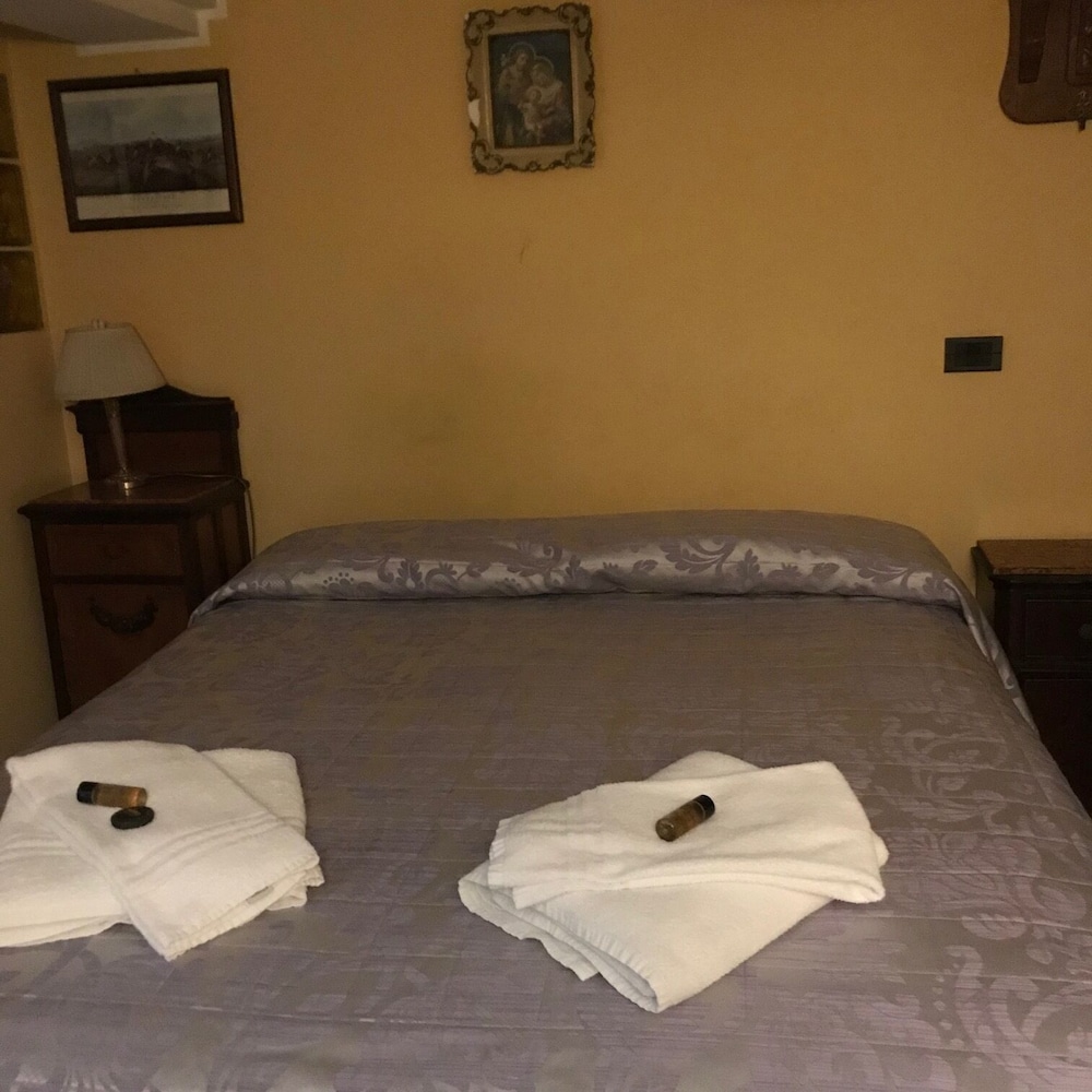 Basic Double Room, City View photo 3