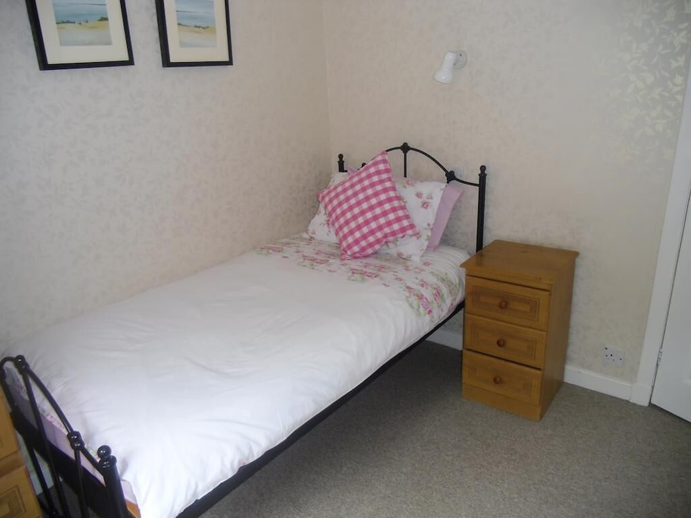 Single Room photo 2