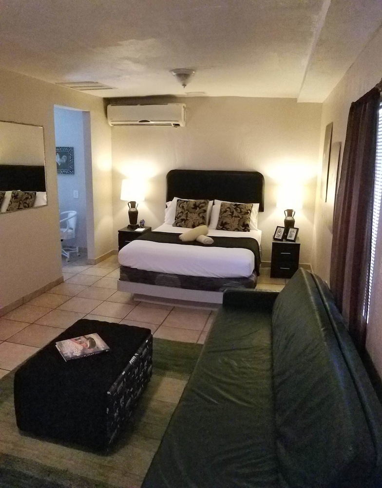 Suite (Playroom) photo 1