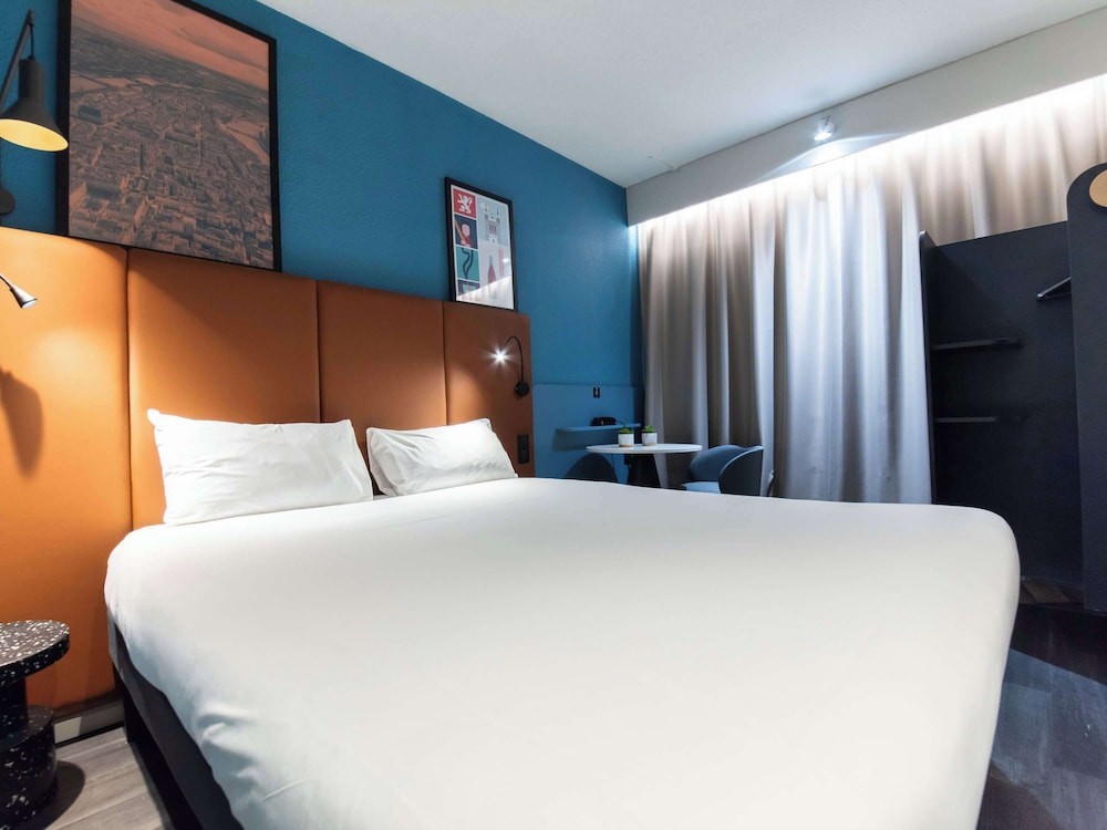 Room, 1 Double Bed - Photo 4