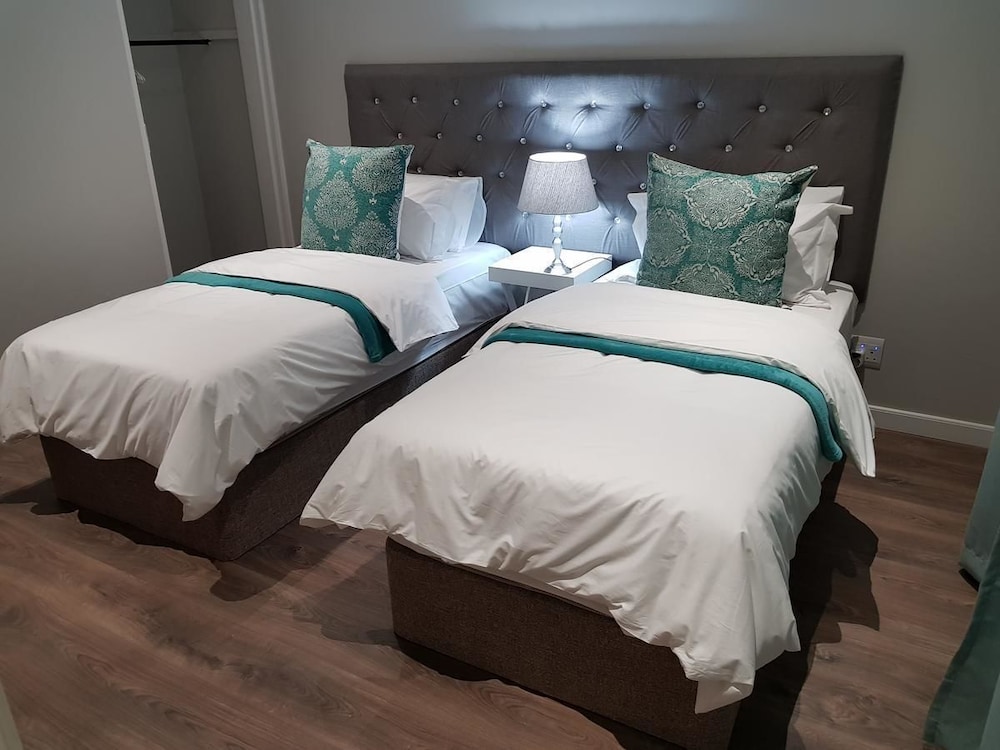 Luxury House, 2 Bedrooms photo 3