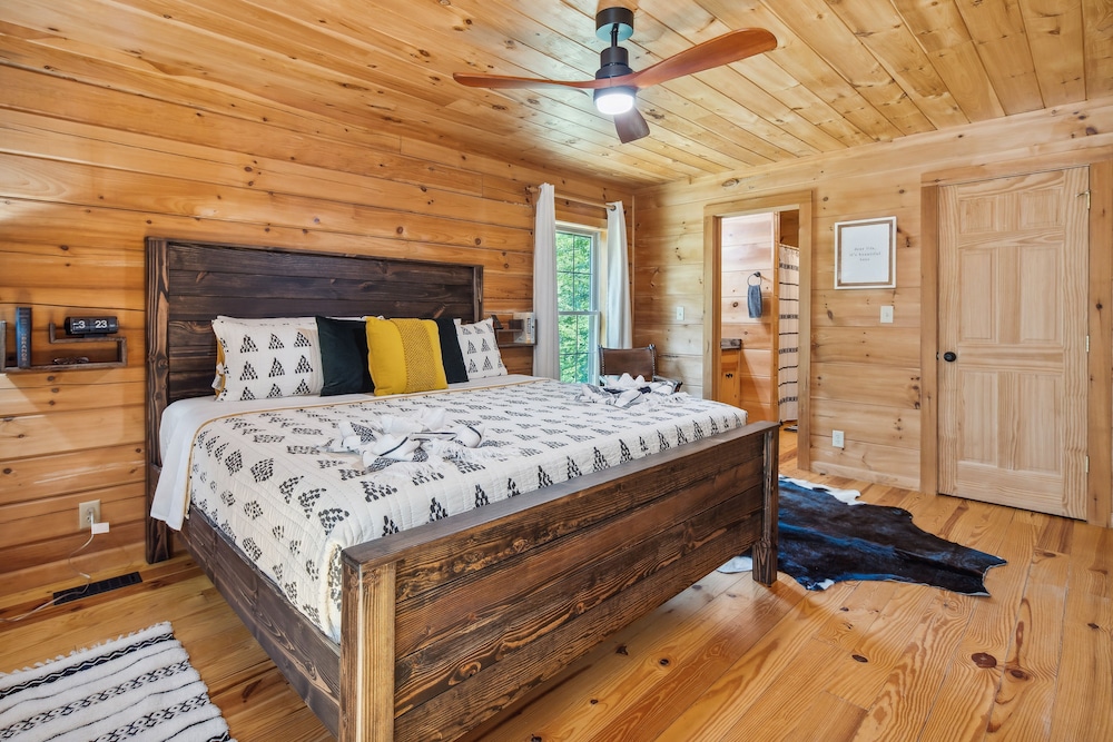 House (2 Bedrooms) photo 3