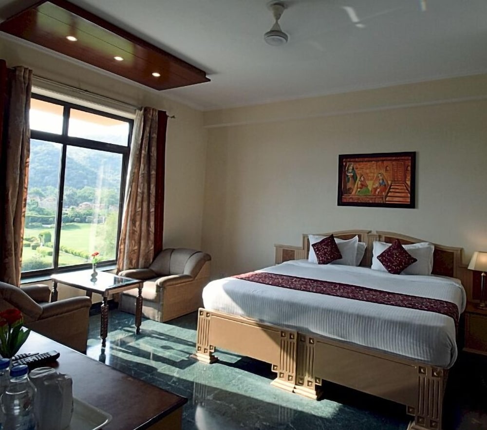 Deluxe Room - Photo 4