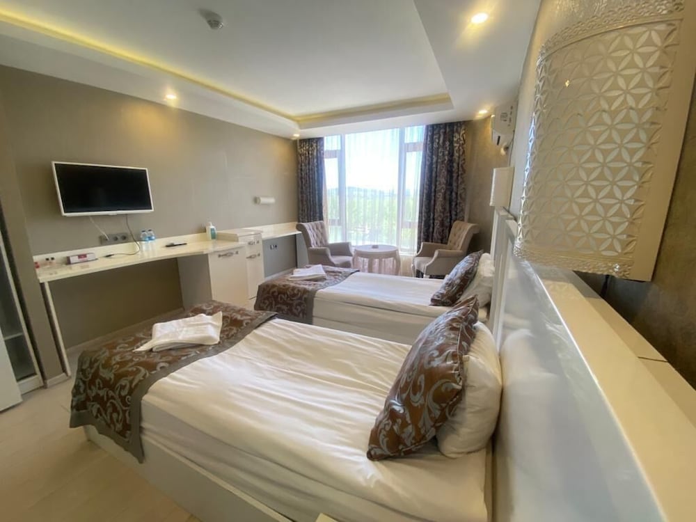 Standard Twin Room photo 2