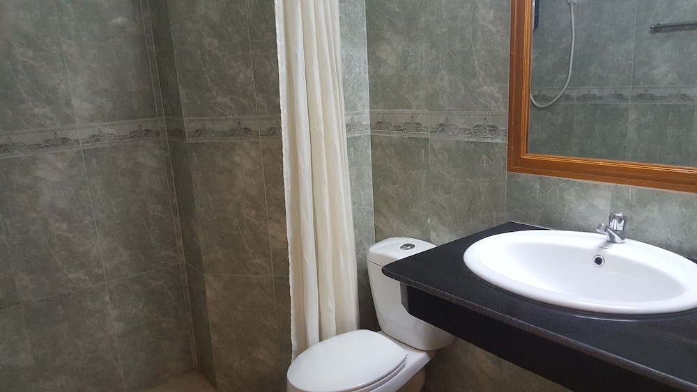 Standard Room - Photo 17