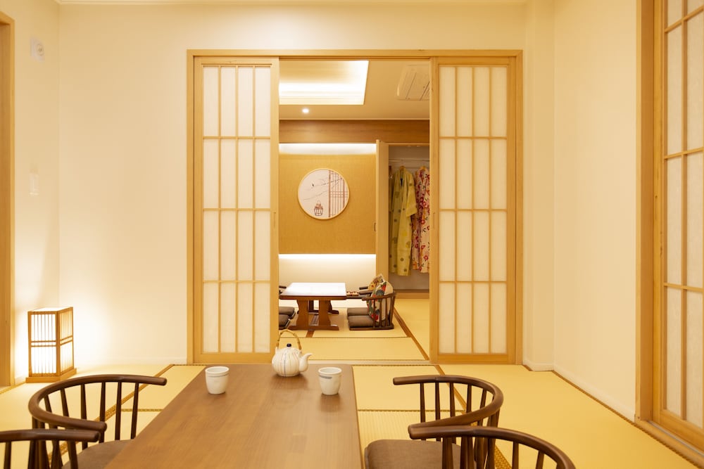 Tatami Suite Double Room - Photo 5