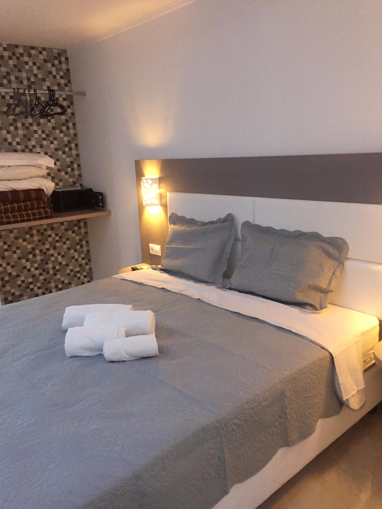 Room, Beachfront photo 2