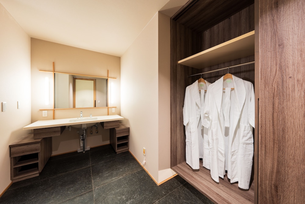 Premium Room w/ private onsen bath, 55sqm/590sqft (For 2 travelers) (Dinner not included) photo 2