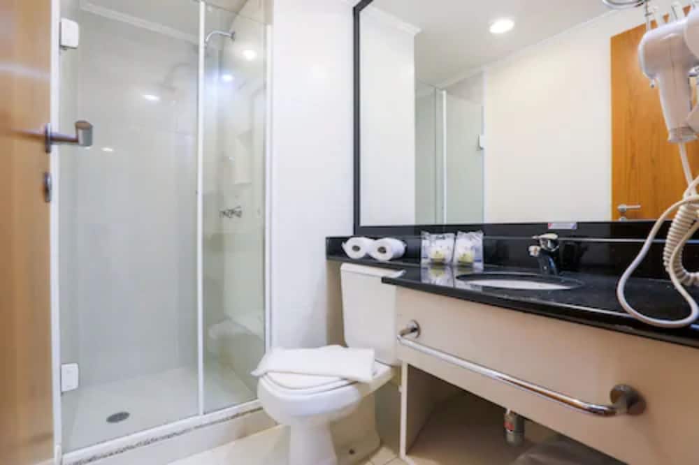 Luxo Double Room thumbnail 5