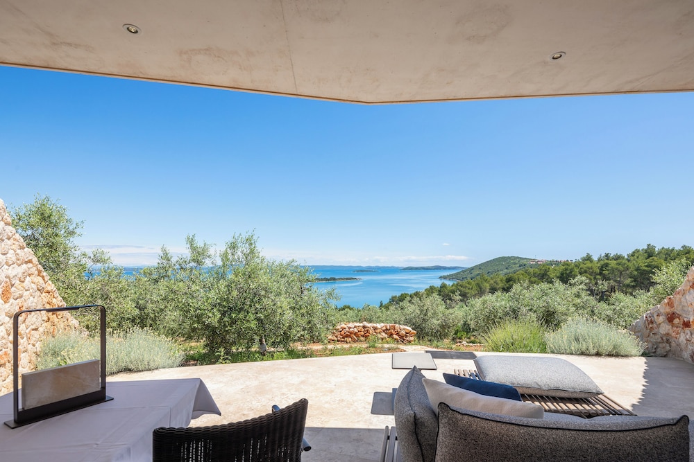 Luxury Room with Terrace and Sea View - Photo 4