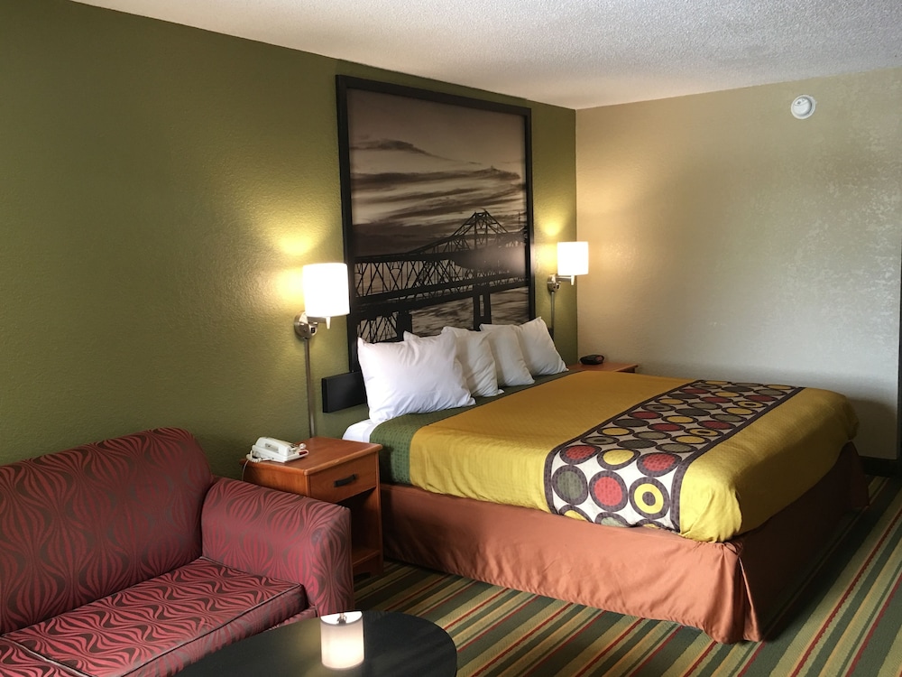 Standard Room, 1 King Bed, Accessible, Non Smoking (Mobility) - Photo 3