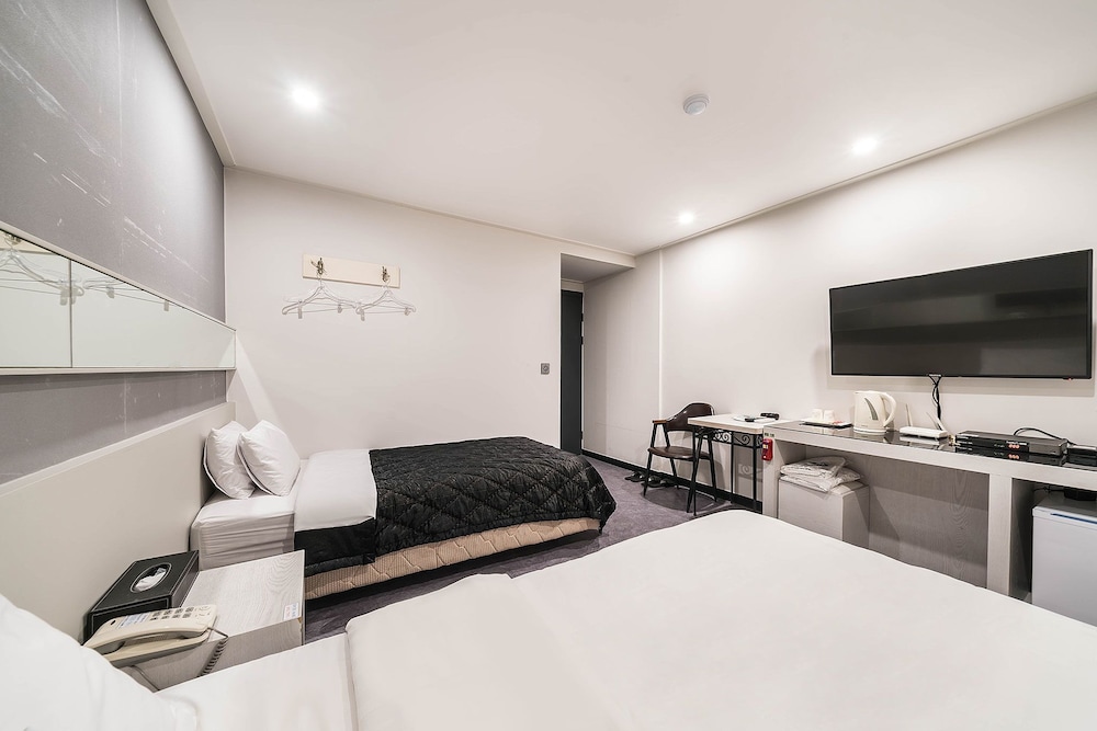 Standard Twin Room photo 1