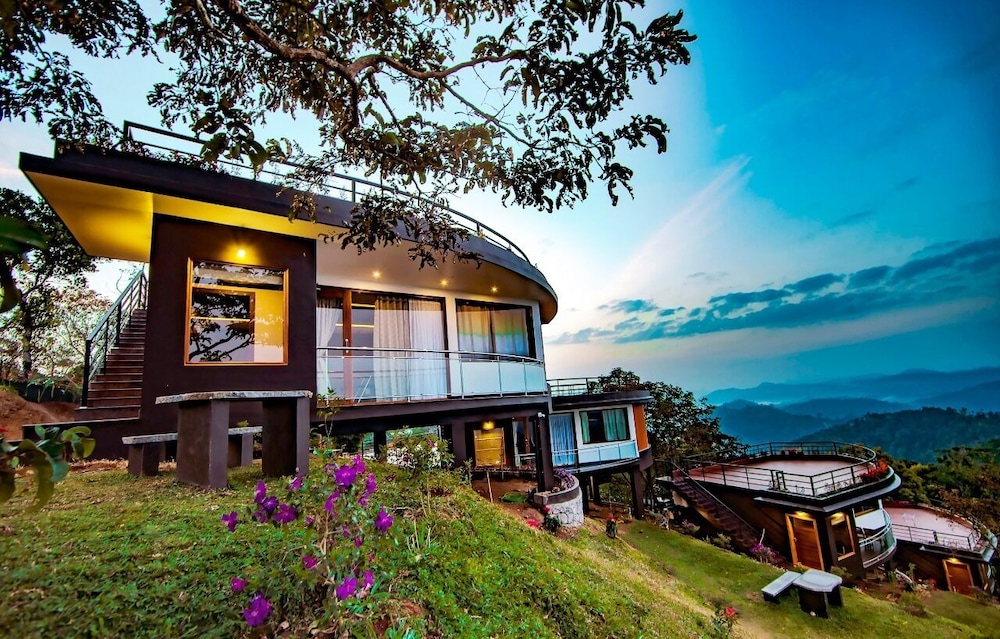 Sunset View Cottage with Jacuzzi - Photo 14