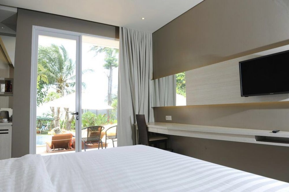 Deluxe Room, Garden View photo 2