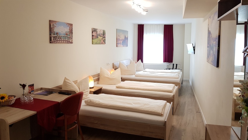 Standard Quadruple Room photo 1