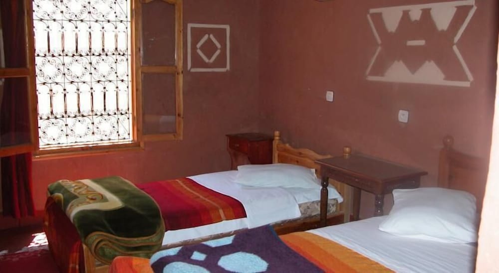Standard Twin Room photo 3