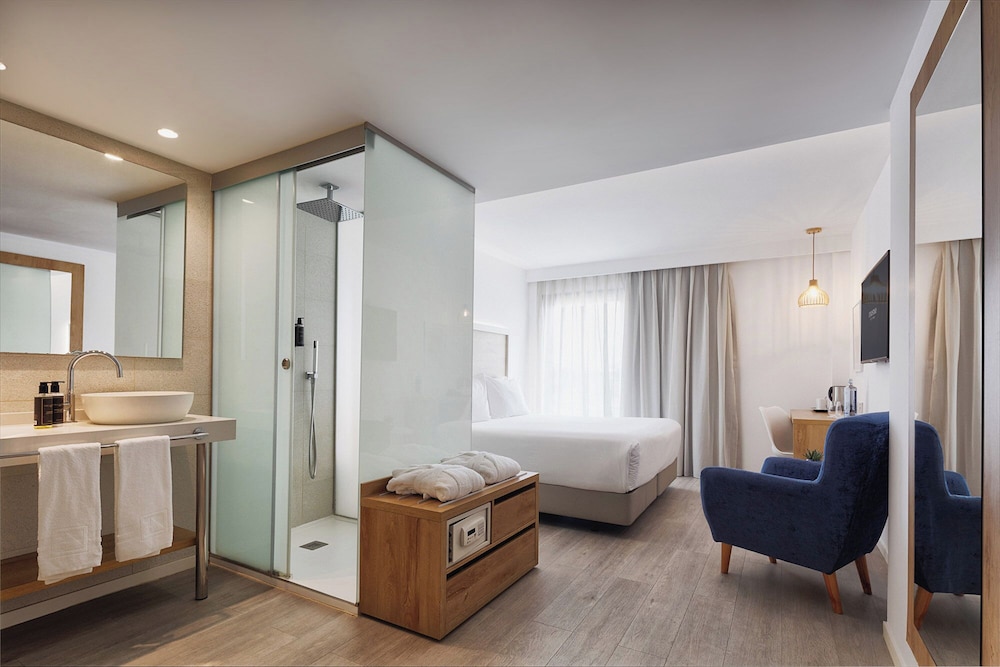 Deluxe Double Room, Terrace (1 Pax) - Photo 4