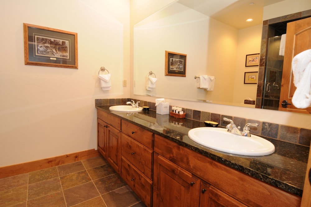 Condo, 3 Bedrooms (Alpenglow) photo 2