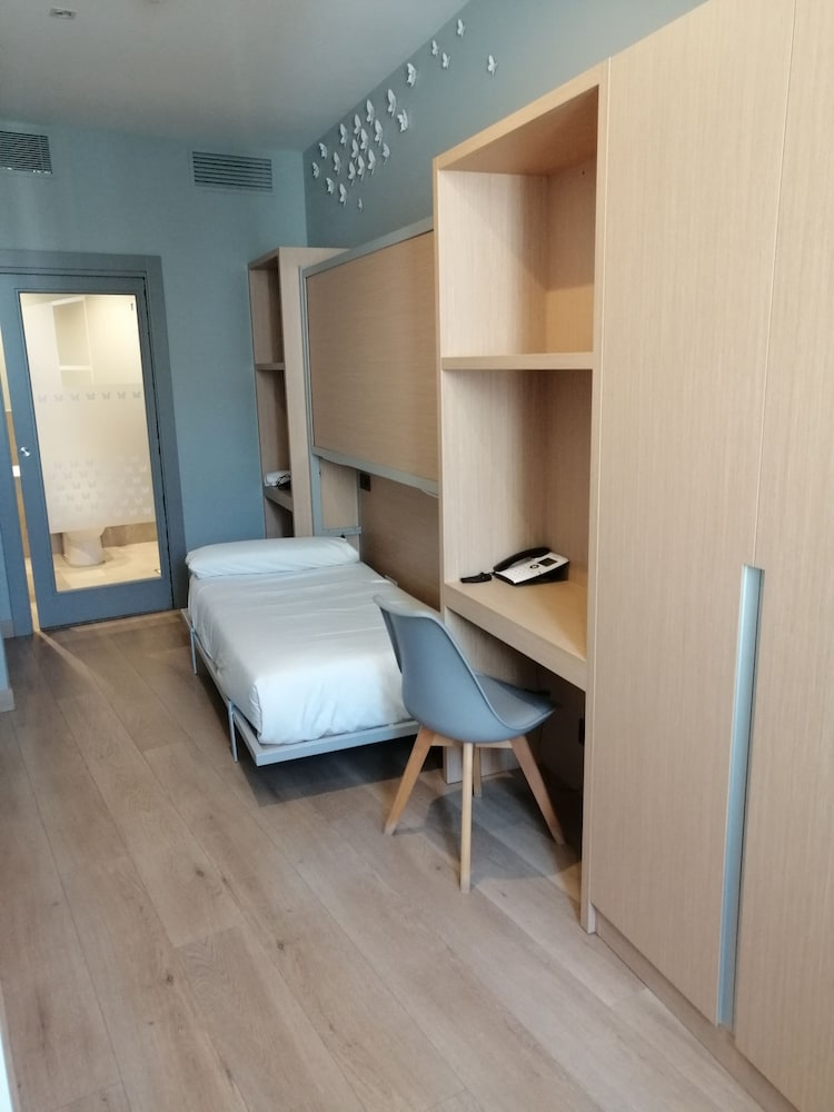 Habitación Individual Básica, Baño Privado