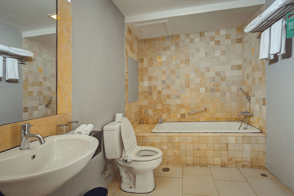 Suite, Multiple Beds - Photo 6