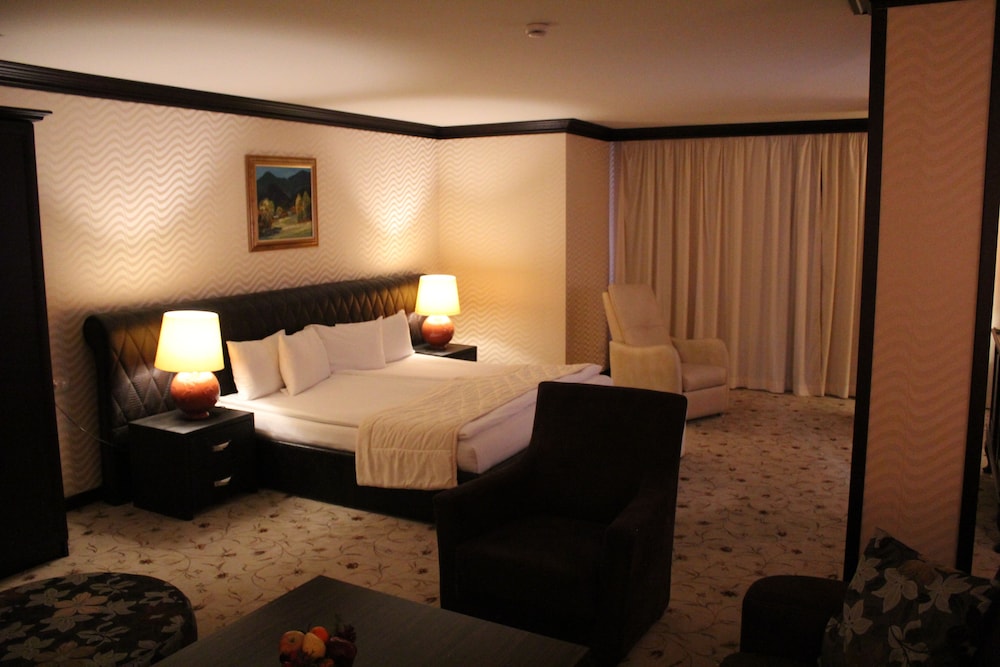 Grand Suite, Mountain View photo 1