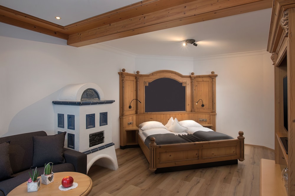 Deluxe Double Room - Photo 3