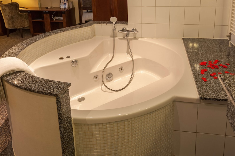 Suite, 1 Queen Bed, Non Smoking