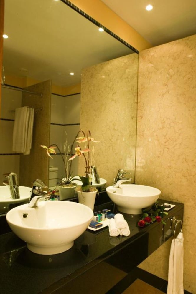 Suite, Mezzanine (Extra Bed) - Photo 4