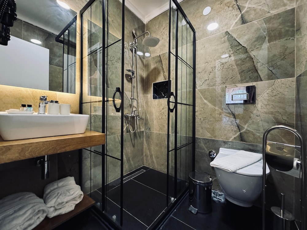 Superior Room, Sea View - Photo 9
