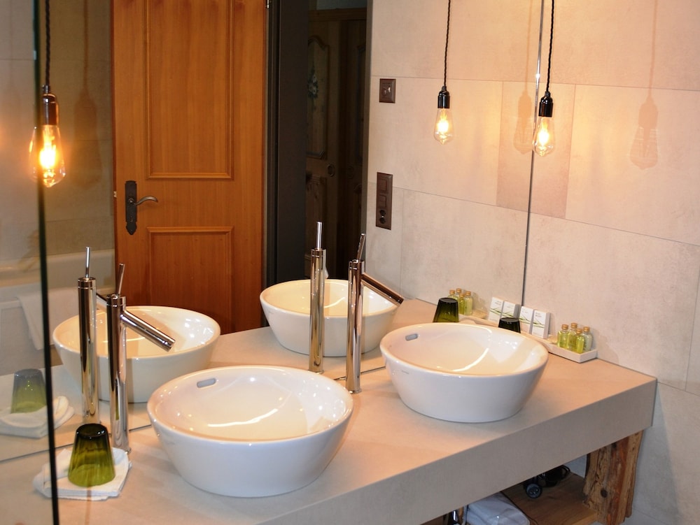 Deluxe double room with balcony and mountain view - Photo 7