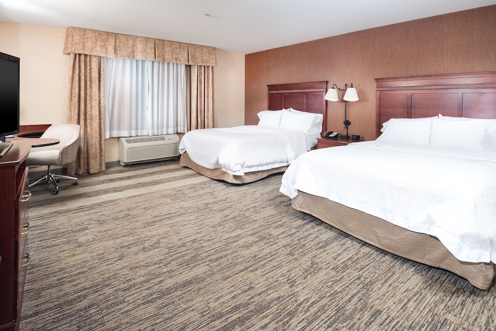 Room, 2 Queen Beds, Accessible, Non Smoking - Photo 1