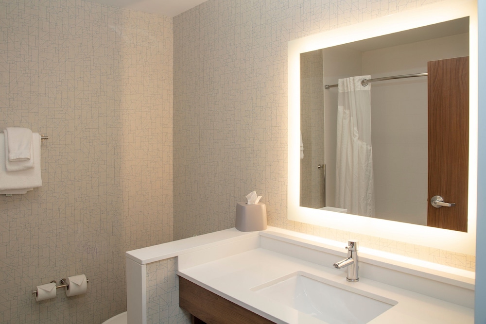 Suite, 2 Queen Beds, Accessible (Communications) photo 2