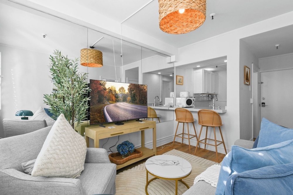 Condo, Tropical Blue 1 br King